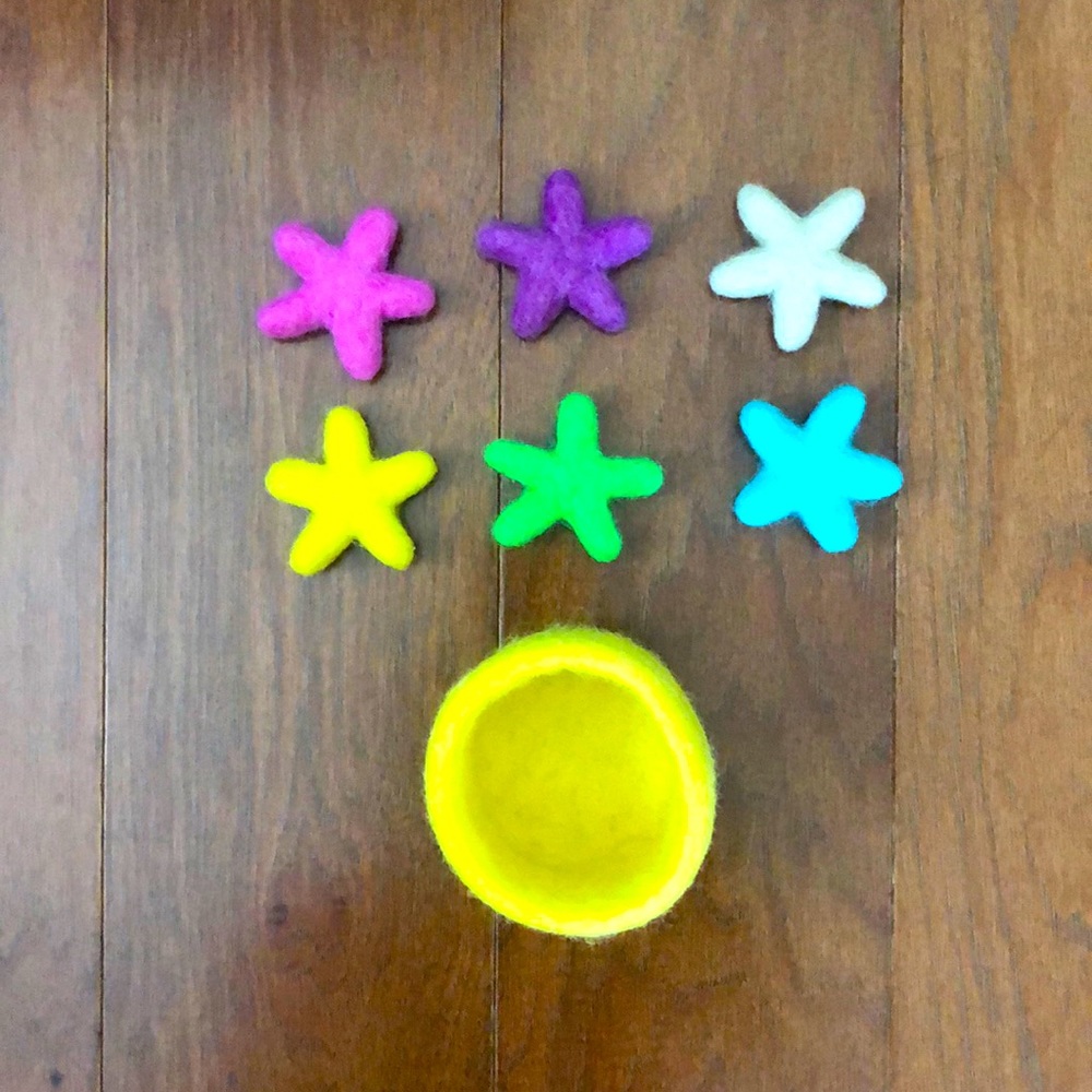 Lovevery Felt Stars & Basket